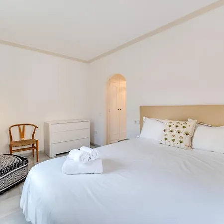 Apartment Peaceful 4 Bdrm Andalusian W Sea Views *