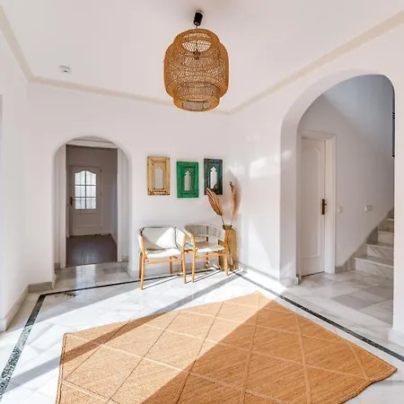 Apartment Peaceful 4 Bdrm Andalusian W Sea Views Marbella
